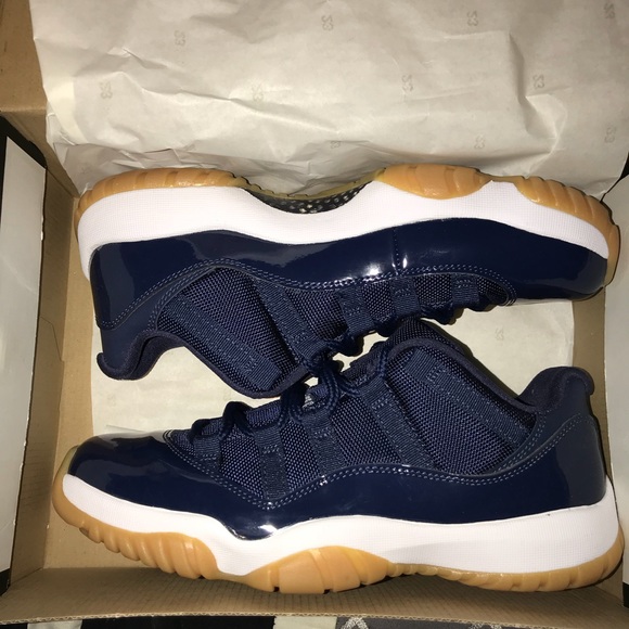 Jordan 11 Low size 8 / Jordan 7s YOTR - Picture 2 of 6